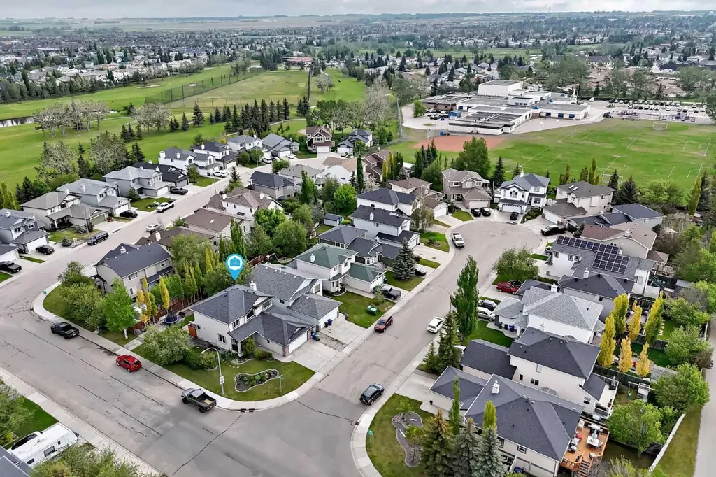 167 Fairways Close NW Airdrie AB T4B 2P4