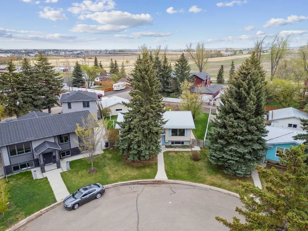 201 11 Avenue SW High River AB T0L1B0