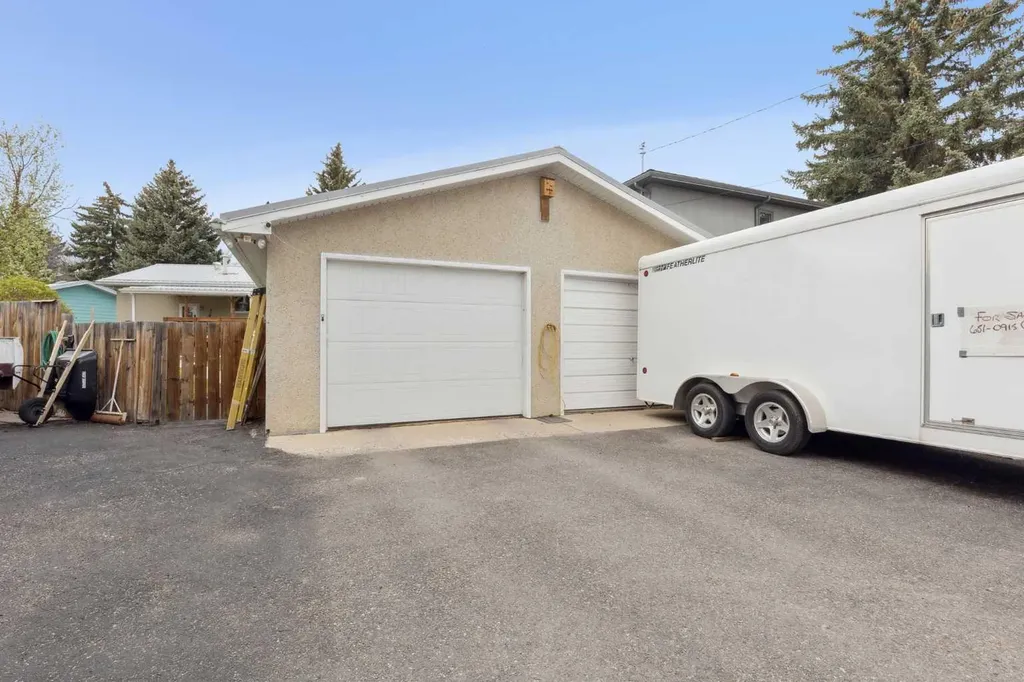 201 11 Avenue SW High River AB T0L1B0
