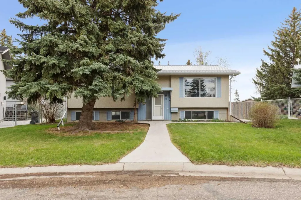 201 11 Avenue SW High River AB T0L1B0