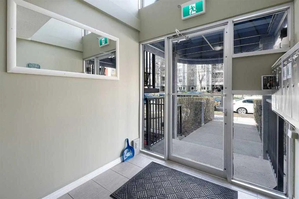 117 23 Avenue SW Calgary AB T2S 0H9