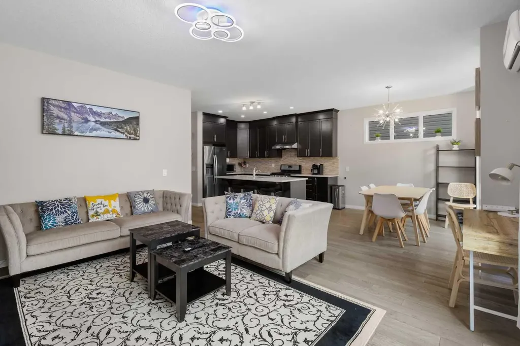 62 Carrington Rise NW Calgary AB T3P 0Y8