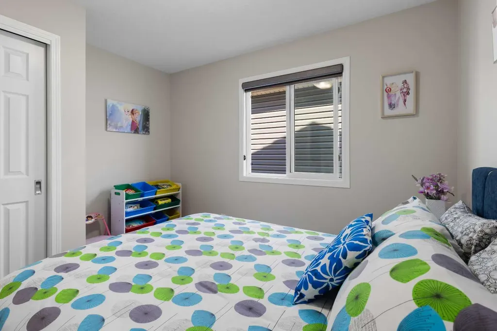 62 Carrington Rise NW Calgary AB T3P 0Y8