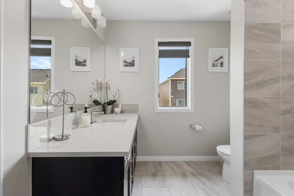 62 Carrington Rise NW Calgary AB T3P 0Y8