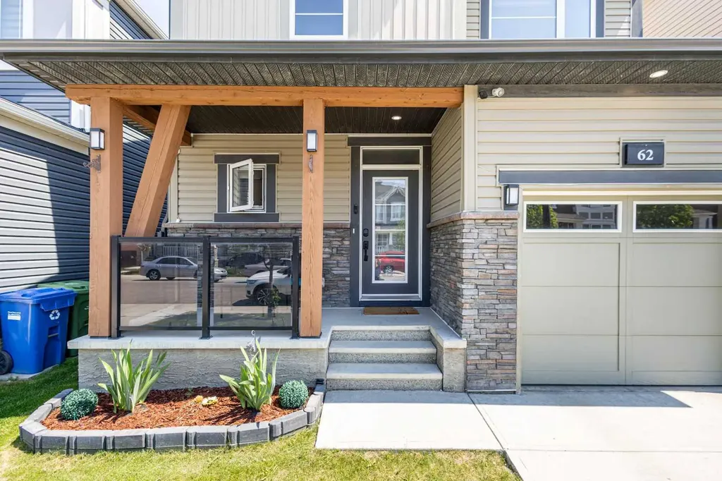 62 Carrington Rise NW Calgary AB T3P 0Y8