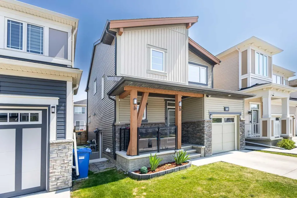 62 Carrington Rise NW Calgary AB T3P 0Y8
