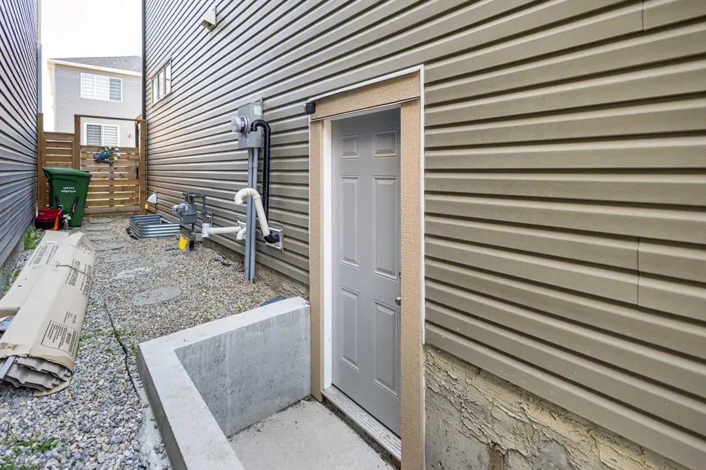 62 Carrington Rise NW Calgary AB T3P 0Y8