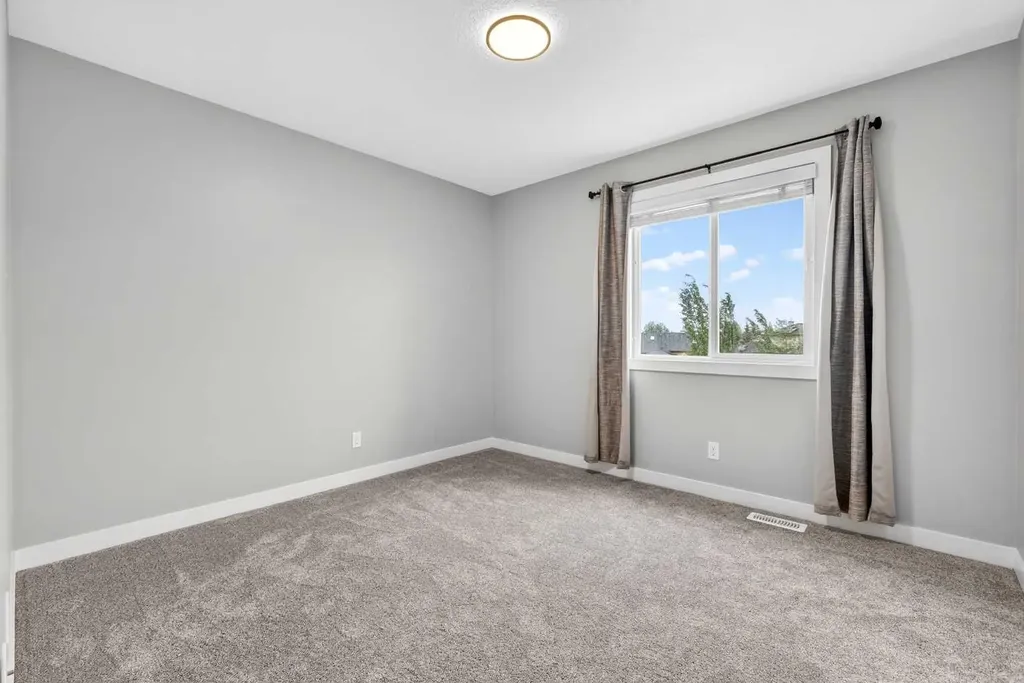 55 Hanson Way NE Langdon AB T0J 1X1