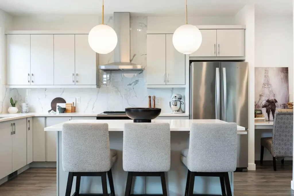 3872 202 Avenue SE Calgary AB T3M 3G2