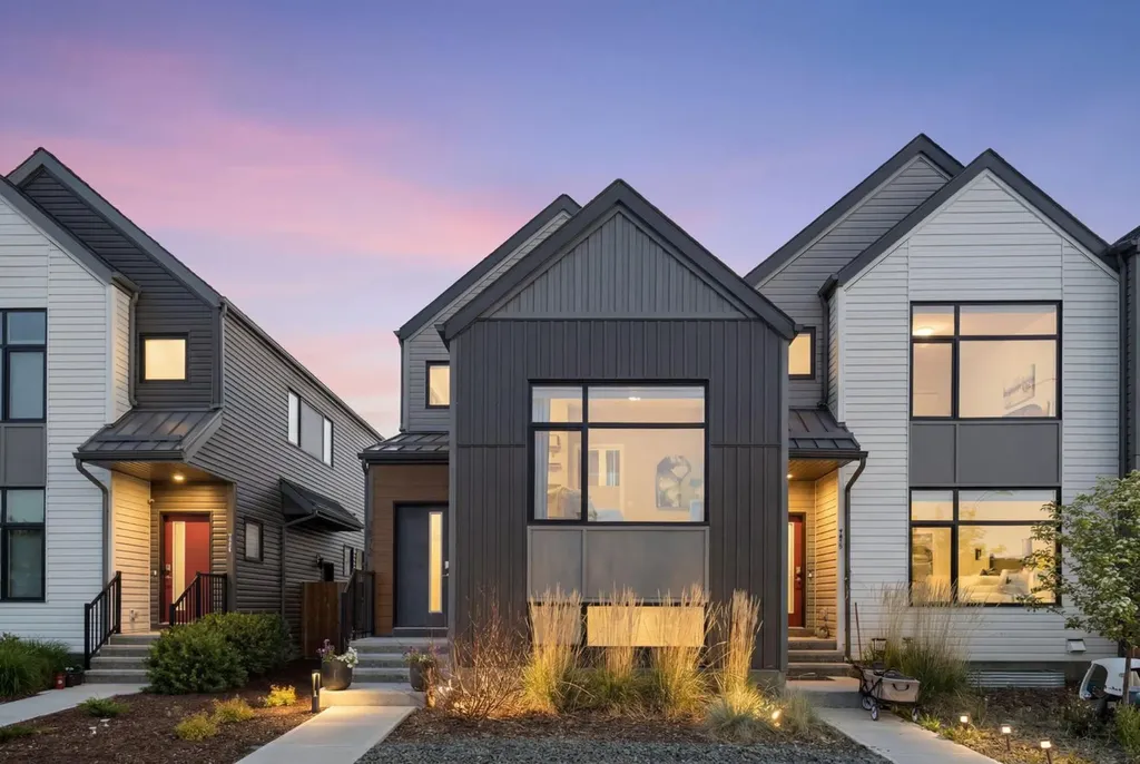 3872 202 Avenue SE Calgary AB T3M 3G2