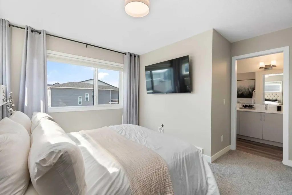 3872 202 Avenue SE Calgary AB T3M 3G2