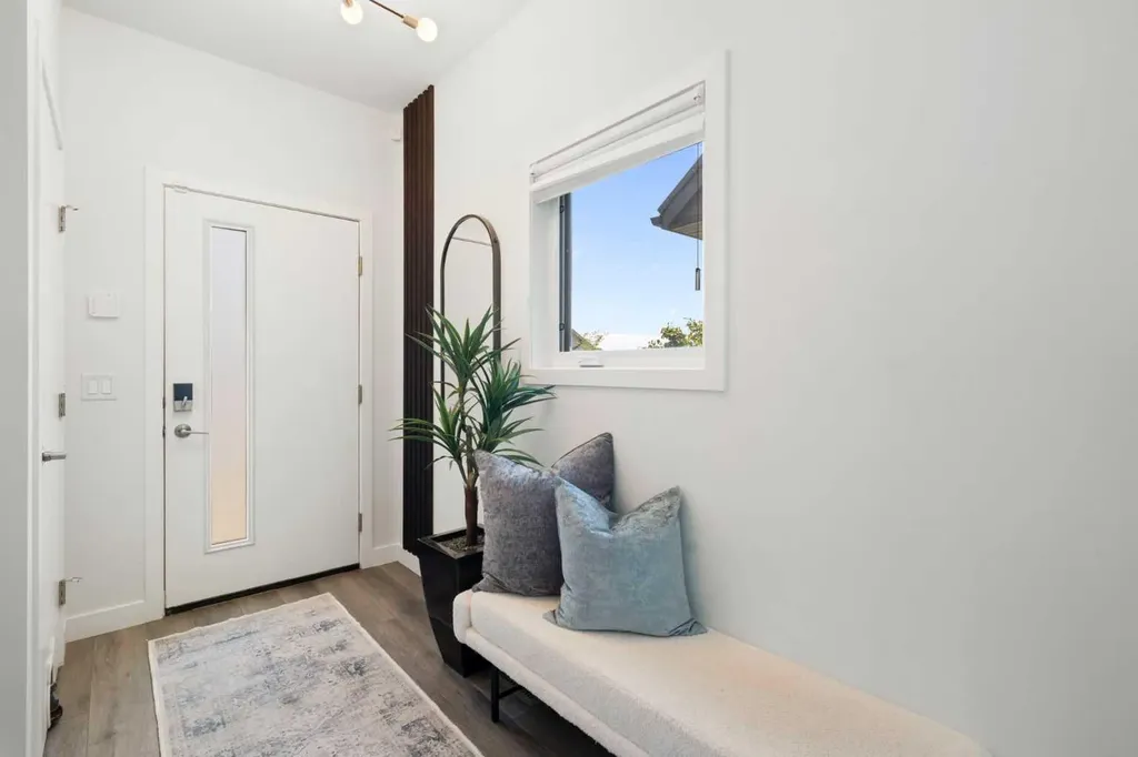 3872 202 Avenue SE Calgary AB T3M 3G2