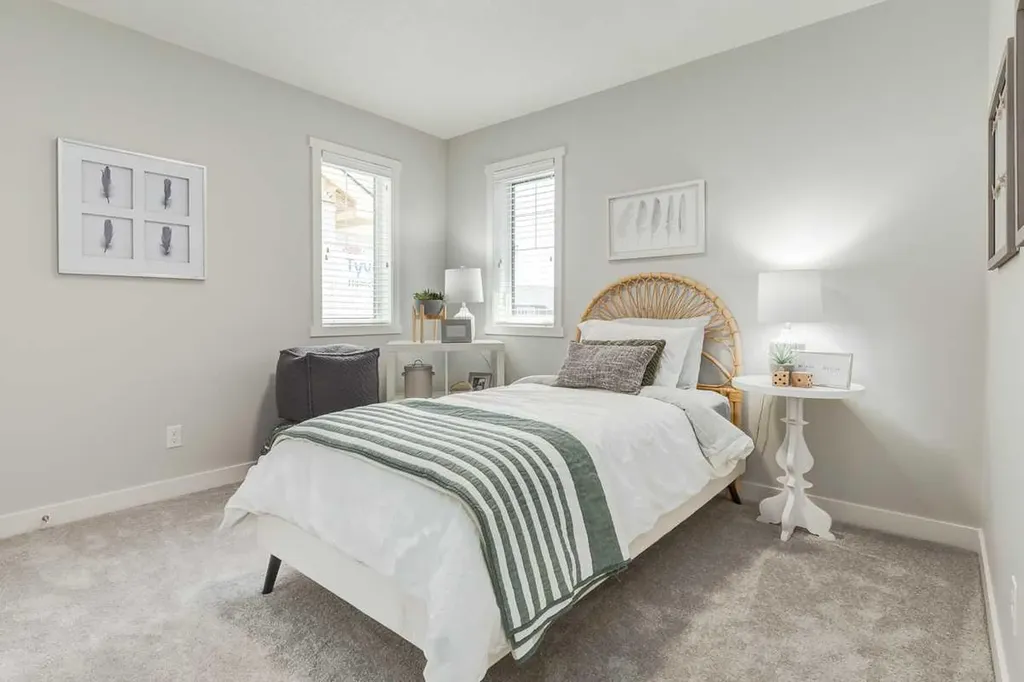 26 Rodelle Common NW Calgary AB T3L 0N2