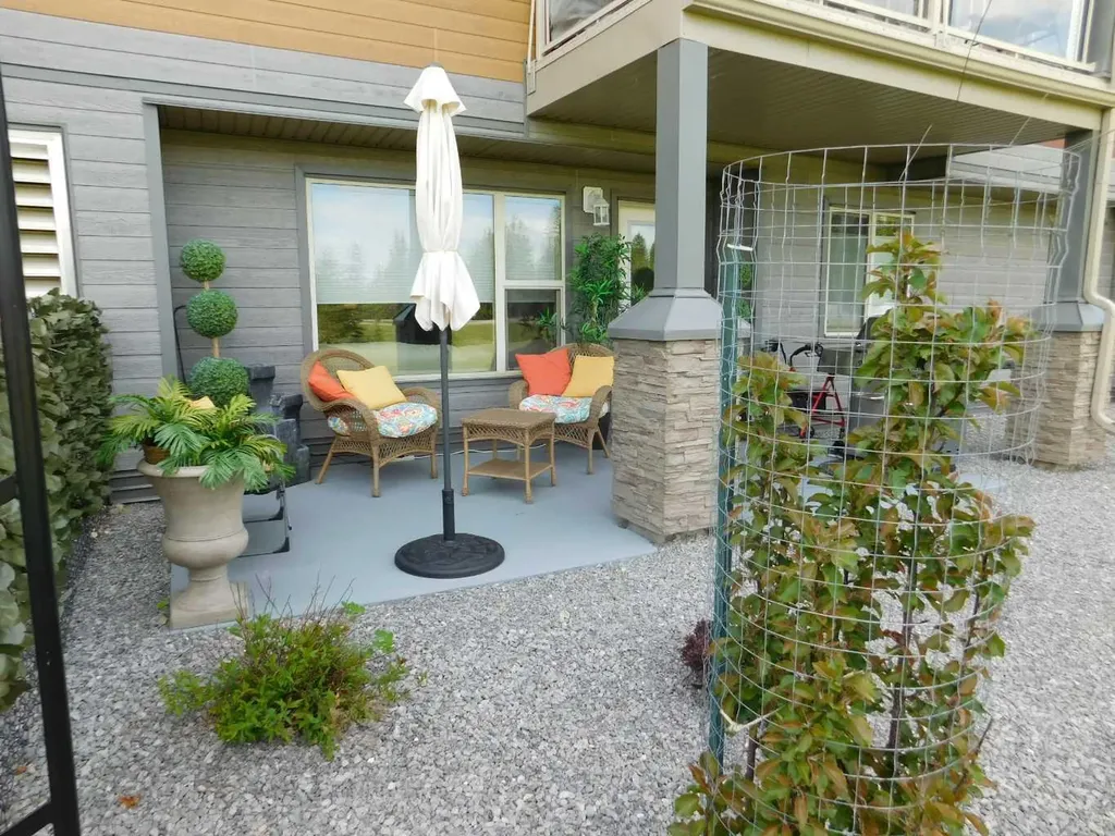 5901 71 Avenue Rocky Mountain House AB T4T0B3