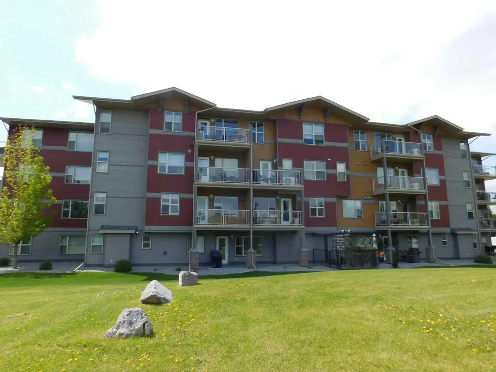 5901 71 Avenue Rocky Mountain House AB T4T0B3