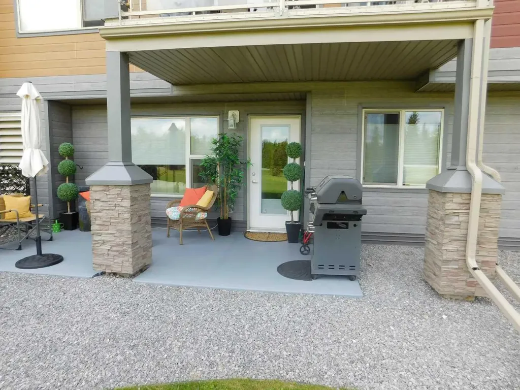 5901 71 Avenue Rocky Mountain House AB T4T0B3