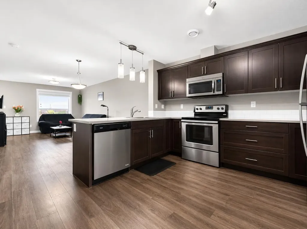81 Willow Road Blackfalds AB T4M 0J2