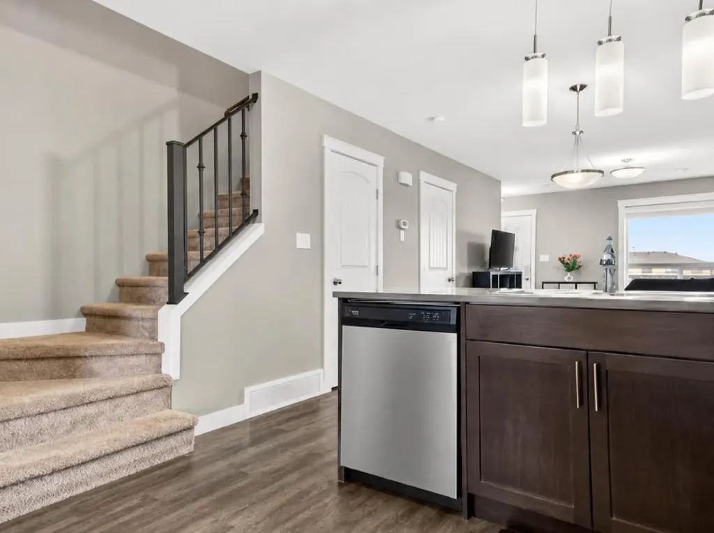 81 Willow Road Blackfalds AB T4M 0J2