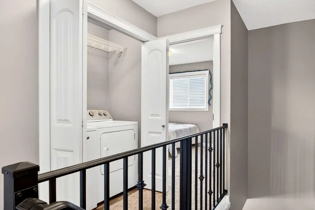 81 Willow Road Blackfalds AB T4M 0J2