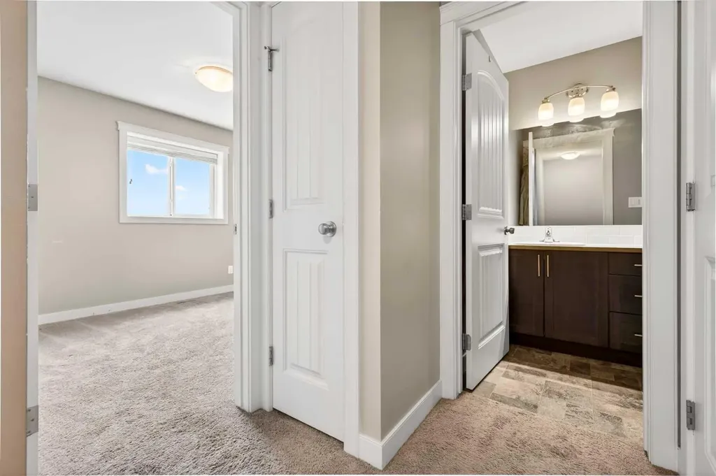 81 Willow Road Blackfalds AB T4M 0J2