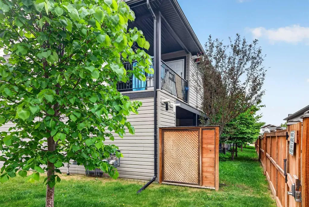 81 Willow Road Blackfalds AB T4M 0J2