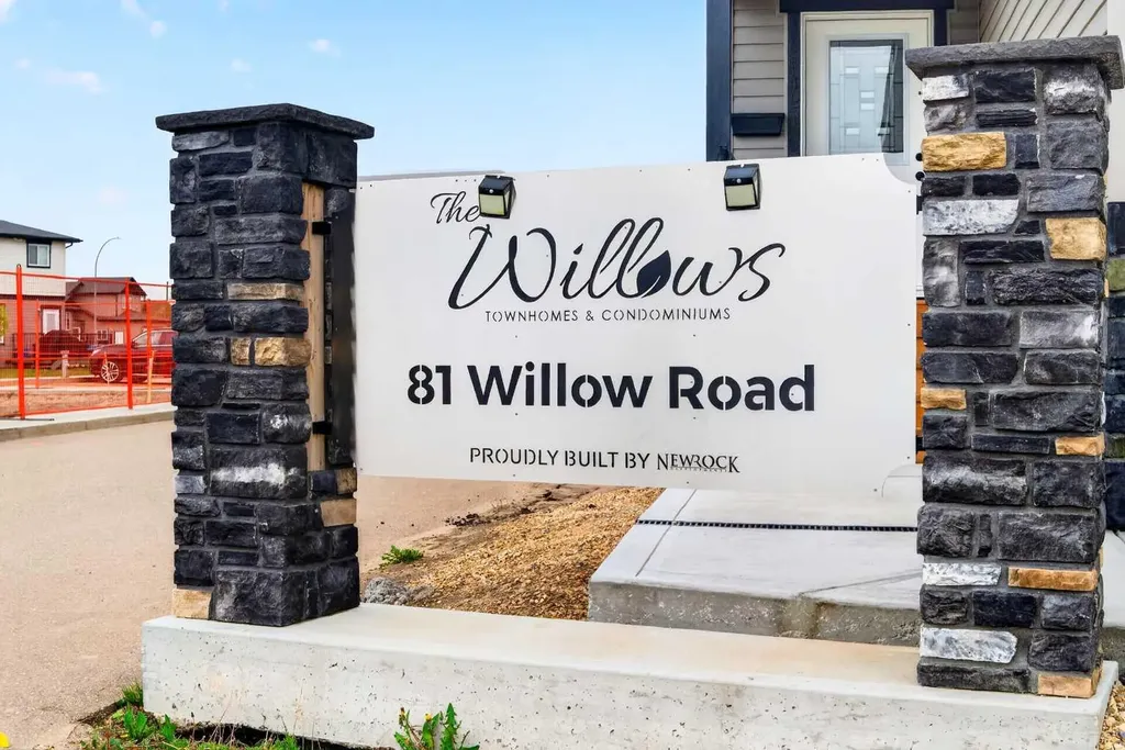 81 Willow Road Blackfalds AB T4M 0J2