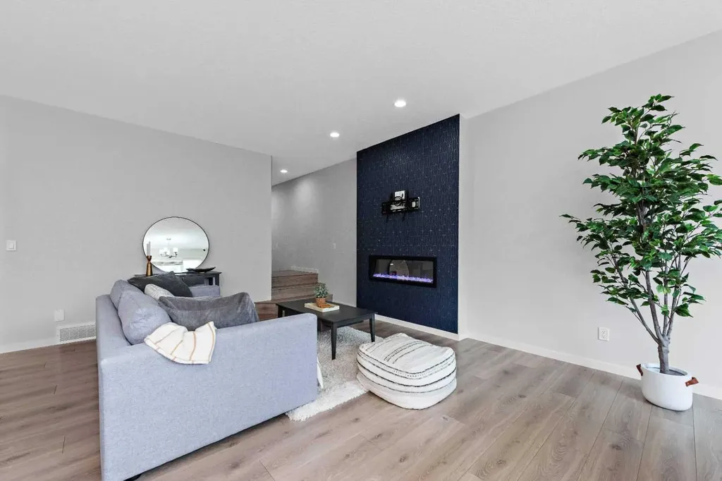 54 Seton Manor SE Calgary AB T3M2V8