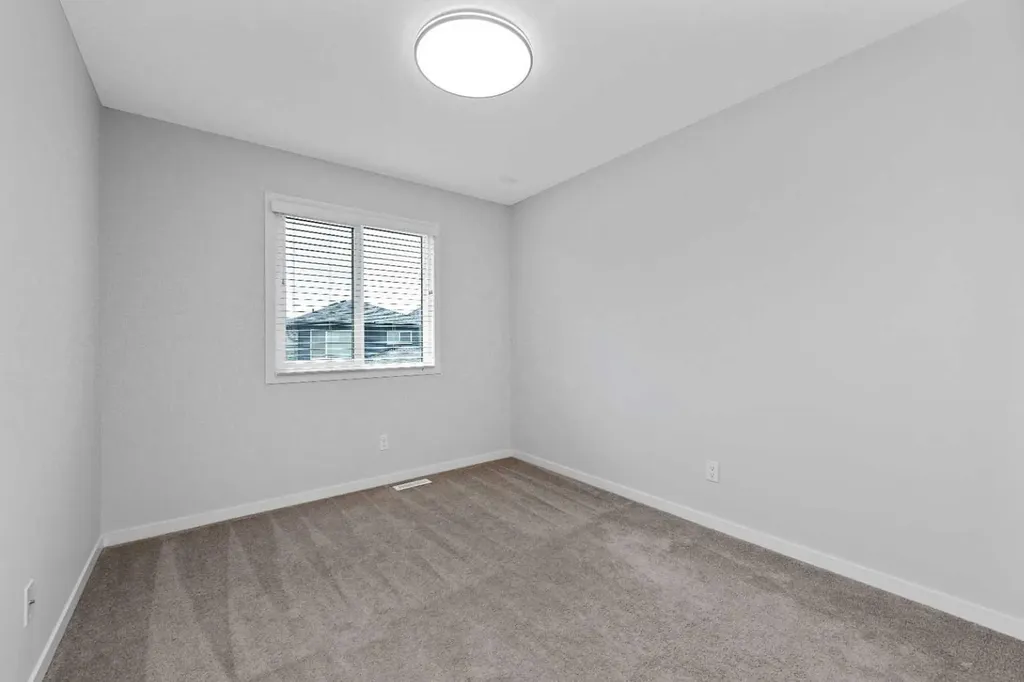 54 Seton Manor SE Calgary AB T3M2V8