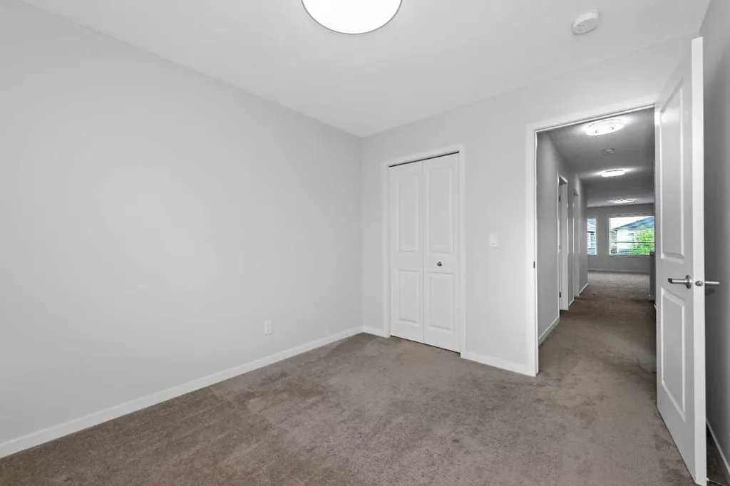 54 Seton Manor SE Calgary AB T3M2V8