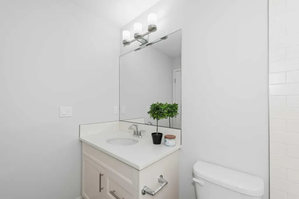 54 Seton Manor SE Calgary AB T3M2V8