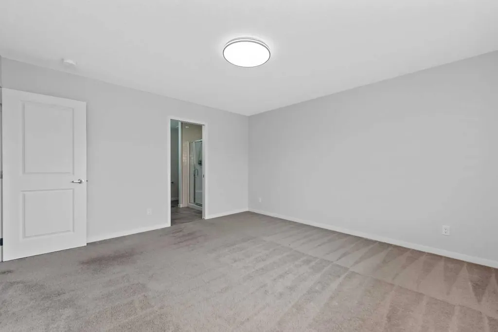 54 Seton Manor SE Calgary AB T3M2V8