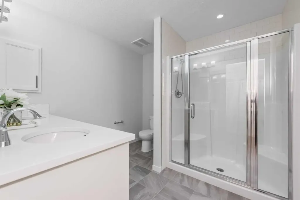 54 Seton Manor SE Calgary AB T3M2V8