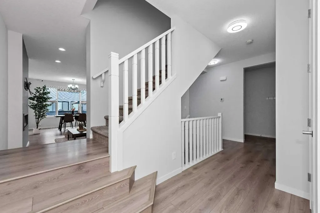 54 Seton Manor SE Calgary AB T3M2V8