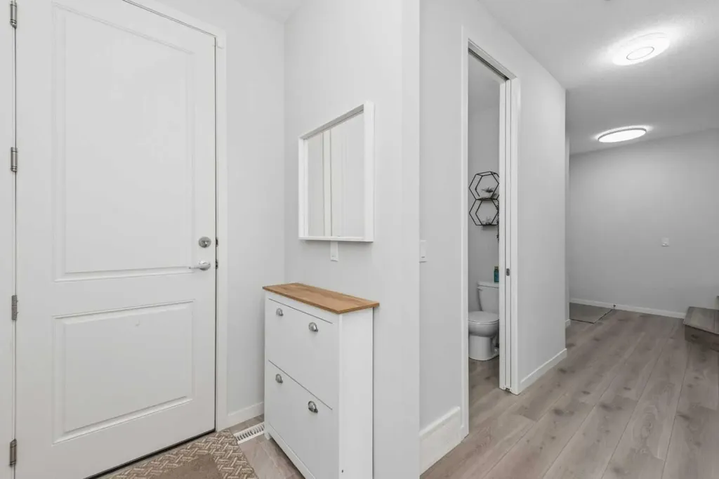 54 Seton Manor SE Calgary AB T3M2V8