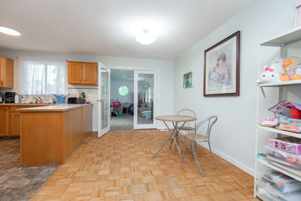105 Bell Street Red Deer AB T4R 1L6