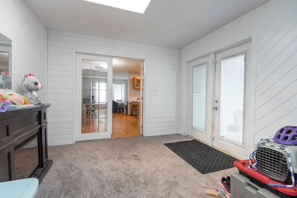 105 Bell Street Red Deer AB T4R 1L6