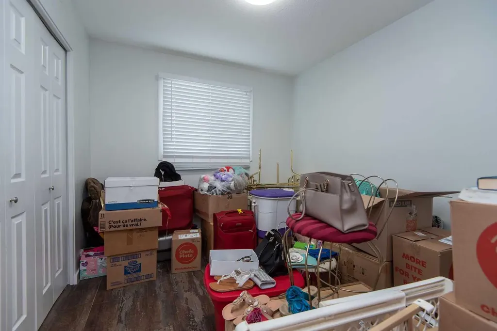 105 Bell Street Red Deer AB T4R 1L6