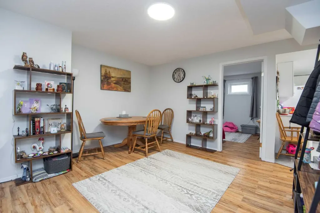 105 Bell Street Red Deer AB T4R 1L6