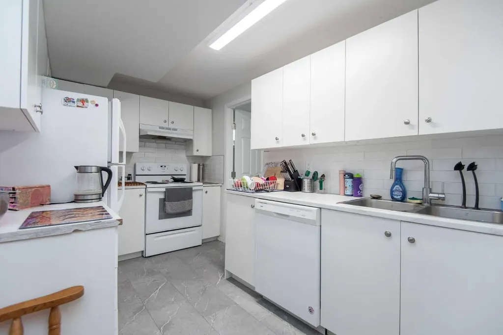 105 Bell Street Red Deer AB T4R 1L6