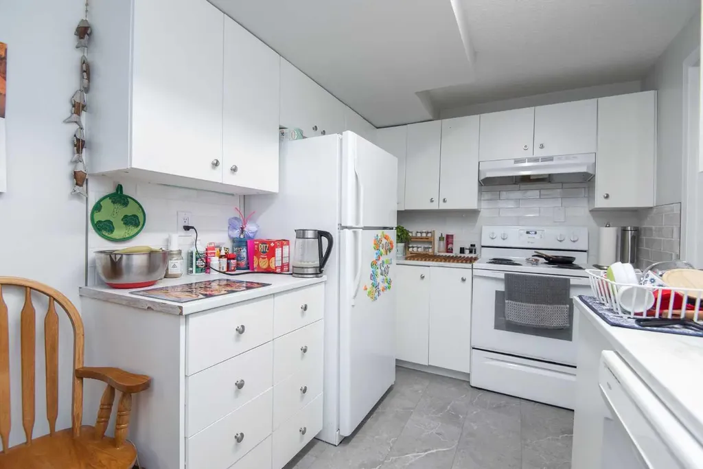 105 Bell Street Red Deer AB T4R 1L6