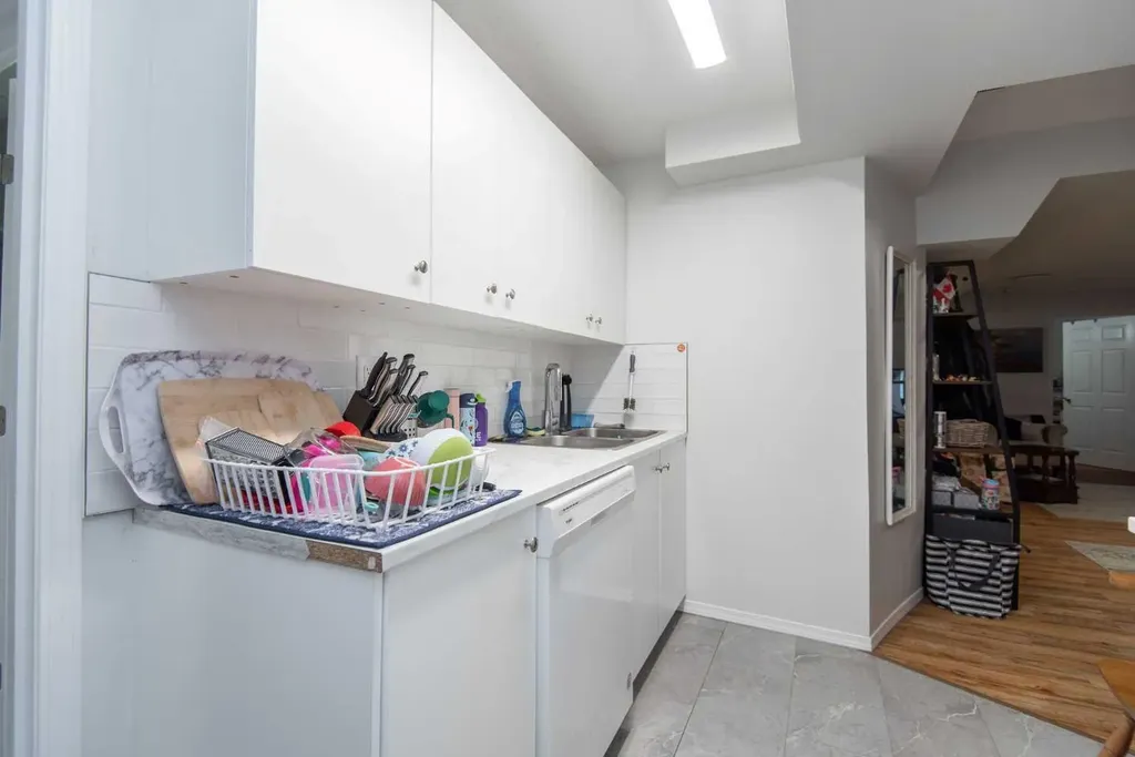 105 Bell Street Red Deer AB T4R 1L6