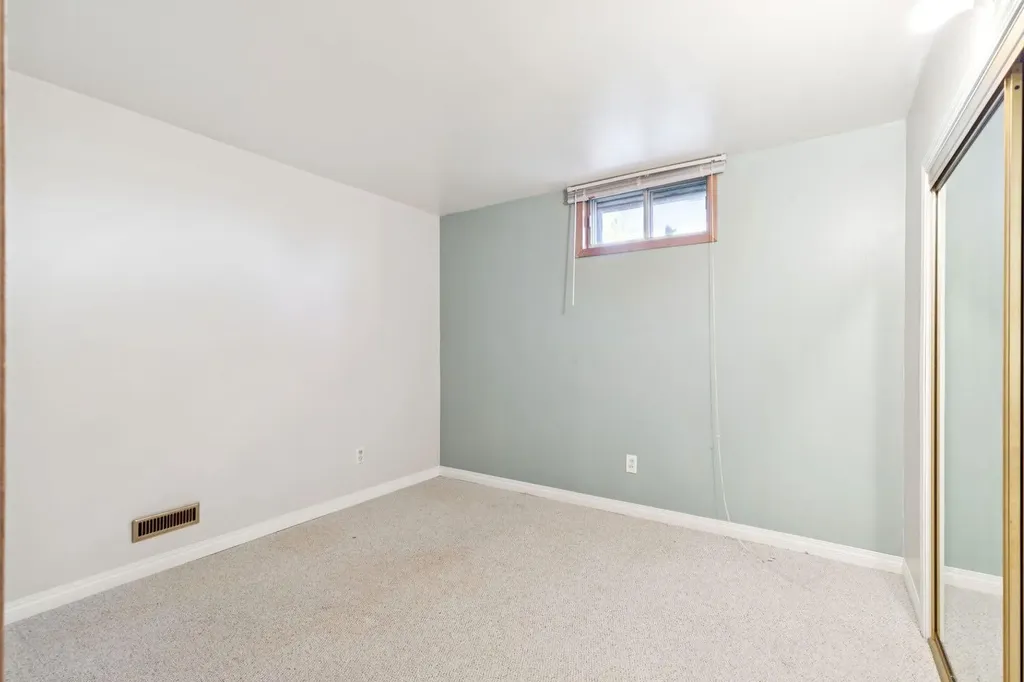 8028 5 Street SW Calgary AB T2V1C5