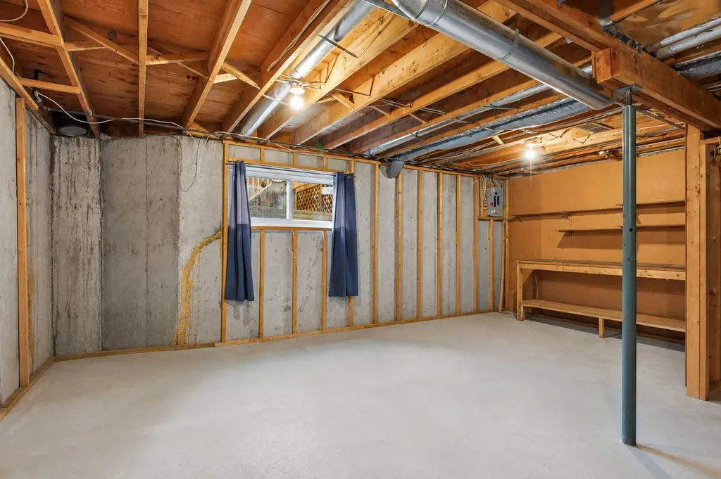 2225 Oakmoor Drive SW Calgary AB T2V 4N6