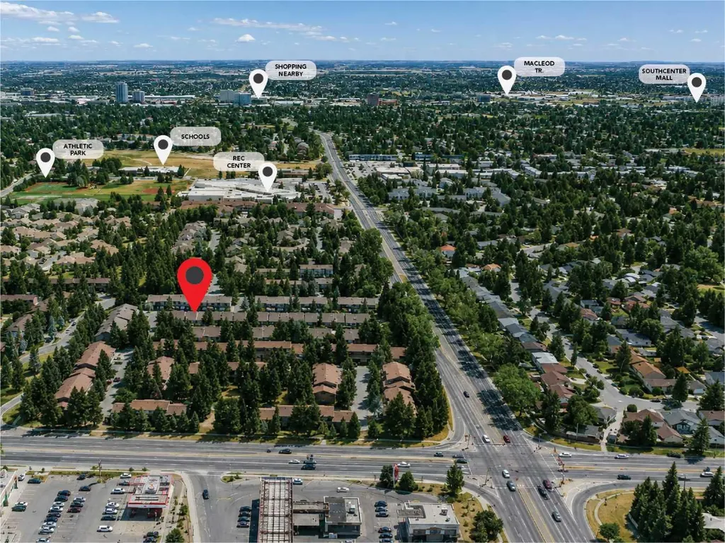 2225 Oakmoor Drive SW Calgary AB T2V 4N6