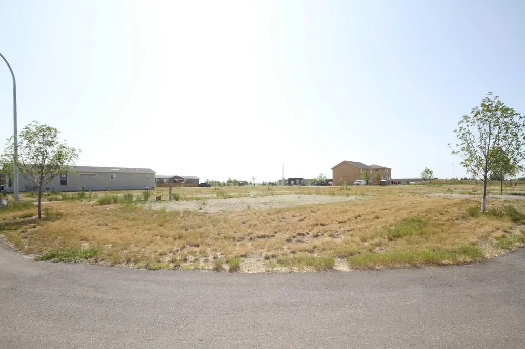 2 Meadows Way Taber AB T1G 2A2
