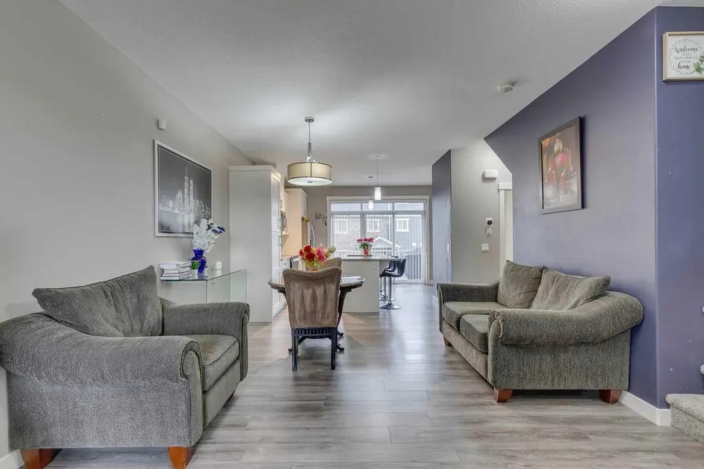 659 Evanston Manor NW Calgary AB T3P 0R9