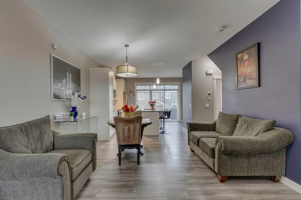 659 Evanston Manor NW Calgary AB T3P 0R9