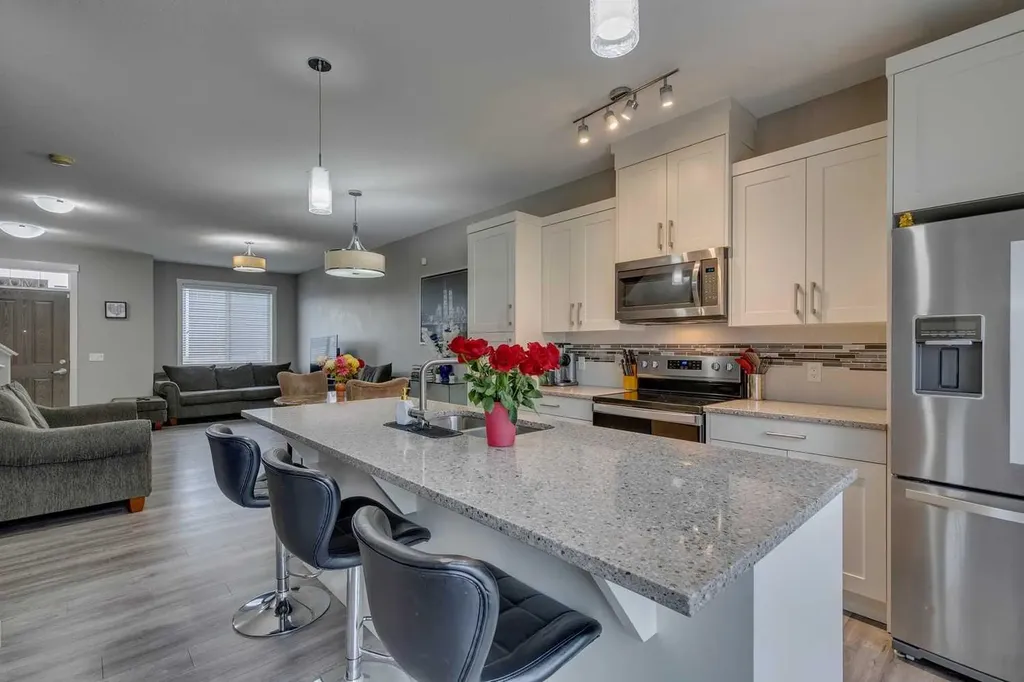 659 Evanston Manor NW Calgary AB T3P 0R9