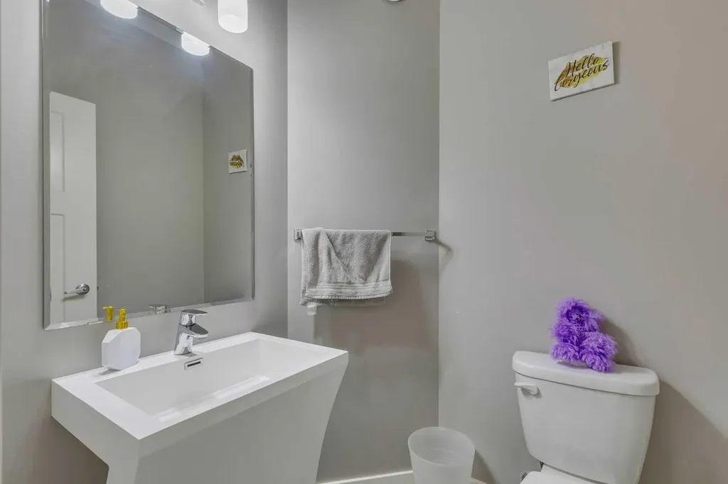 659 Evanston Manor NW Calgary AB T3P 0R9