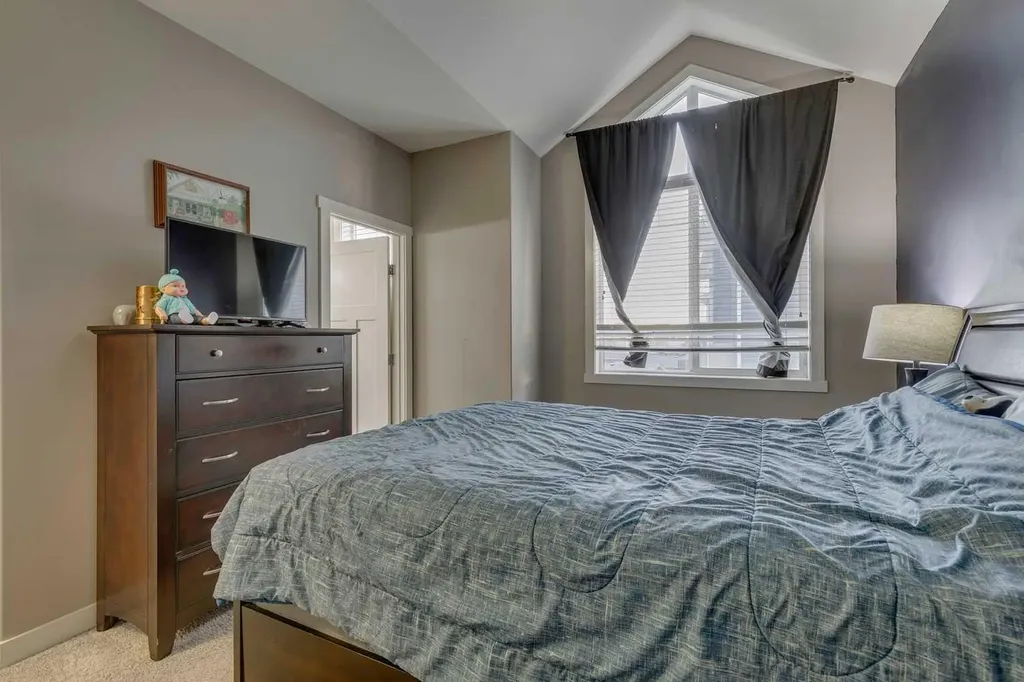 659 Evanston Manor NW Calgary AB T3P 0R9